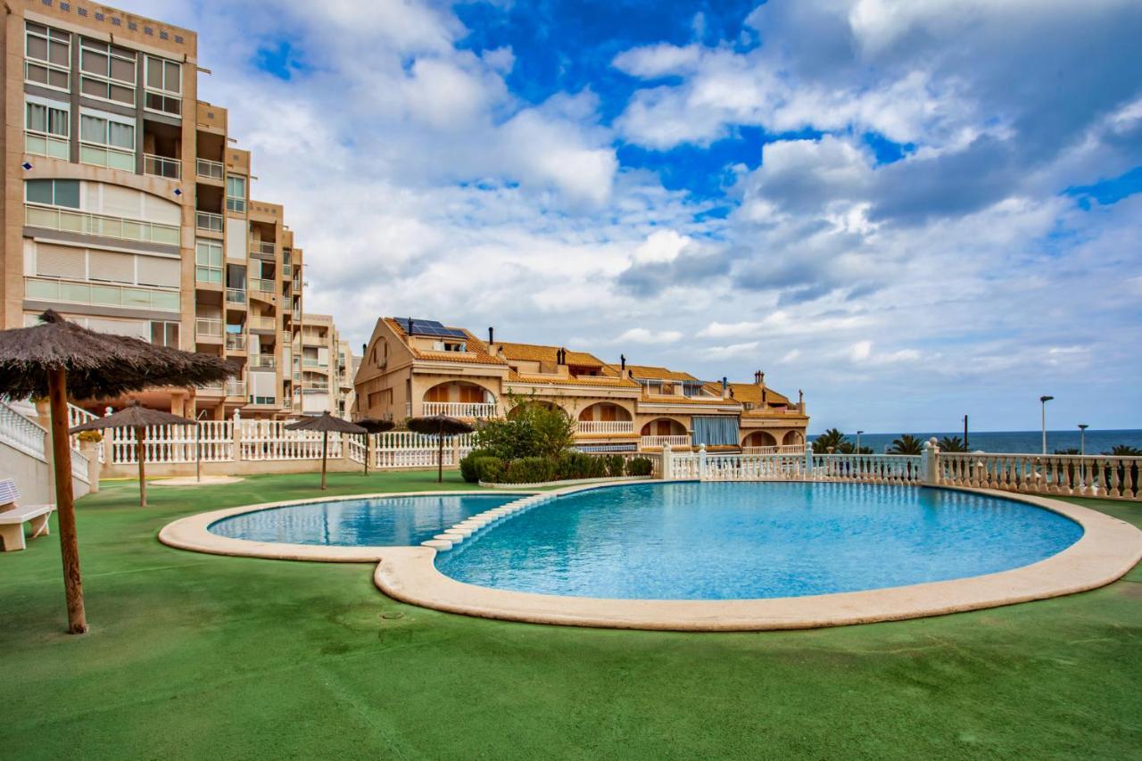 Appartamento Myflats Deluxe Solymar Arenales del Sol Esterno foto